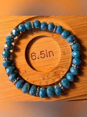 Turquoise Blue Faceted Bead Stretch Bracelet